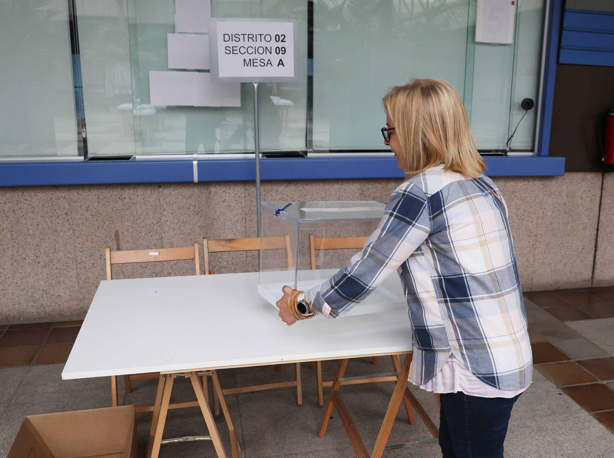 Los colegios electorales de Vigo, listos para el 28-M