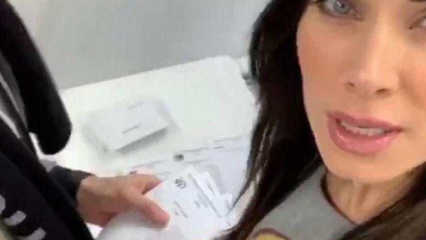 Pilar Rubio muestra por error el voto de Sergio Ramos este 10N