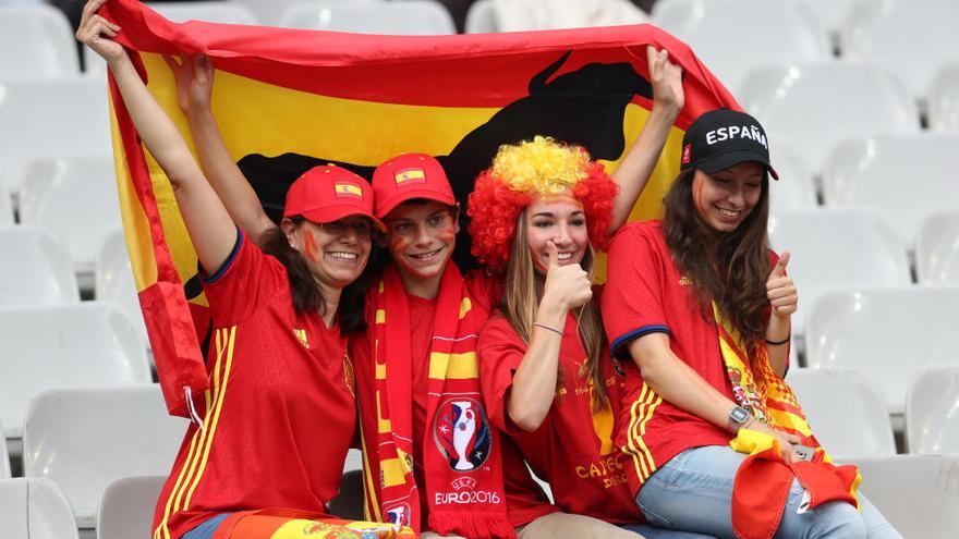 Las aficiones de España e Italia ante el primer partido de octavos