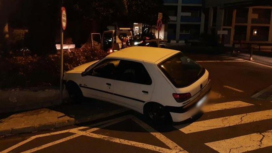 Un conductor se &#039;empotra&#039; contra uno de los muros de La Candelaria