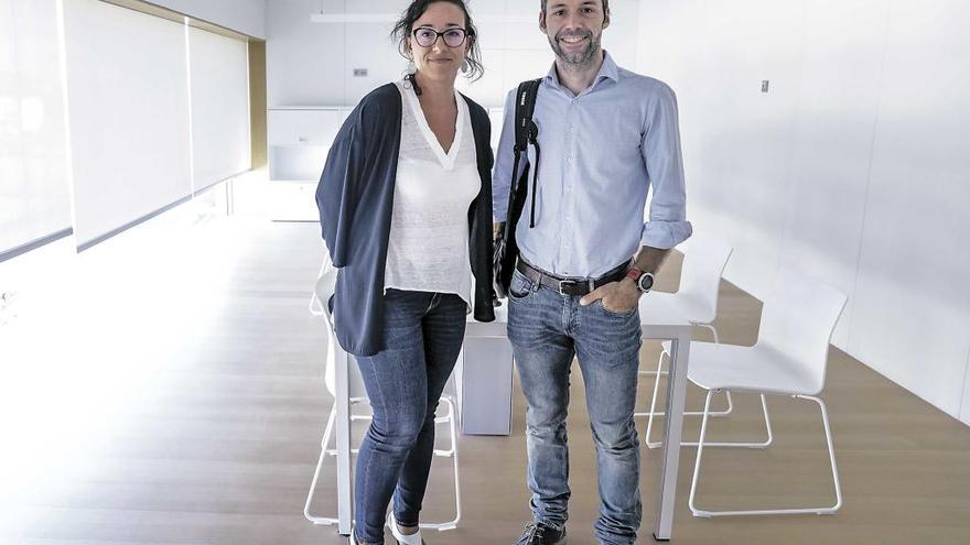 Cort y el Govern en el Palacio de Congresos