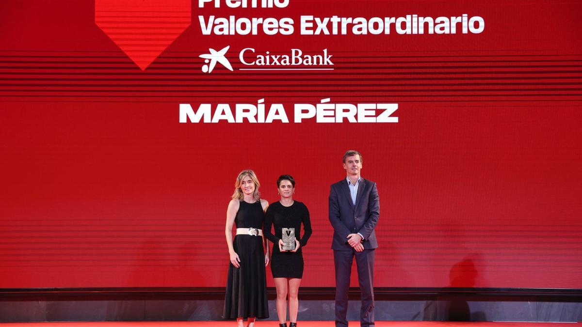 María Pérez recoge el Premio Valores Extraordinario