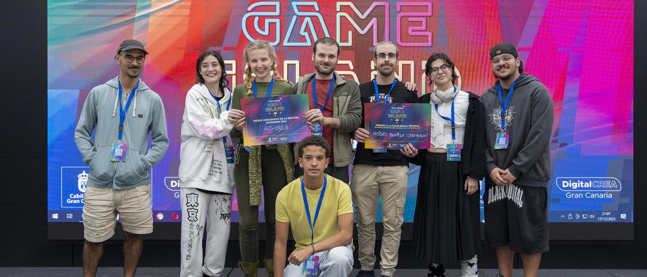 Los integrantes del equipo ganador de la sexta edición de la Game Island Jam, ayer, en Infecar.