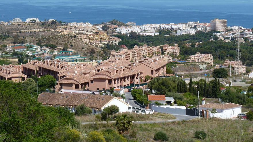 Una vista general de una urbanización del municipio de Benalmádena.