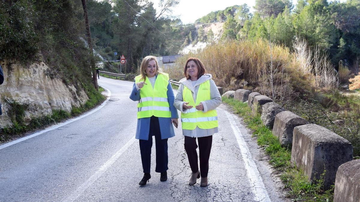 Natàlia Enguix y Sayo Gandia visitan las obras del Camí Reial d'Ontinyent a Gandia