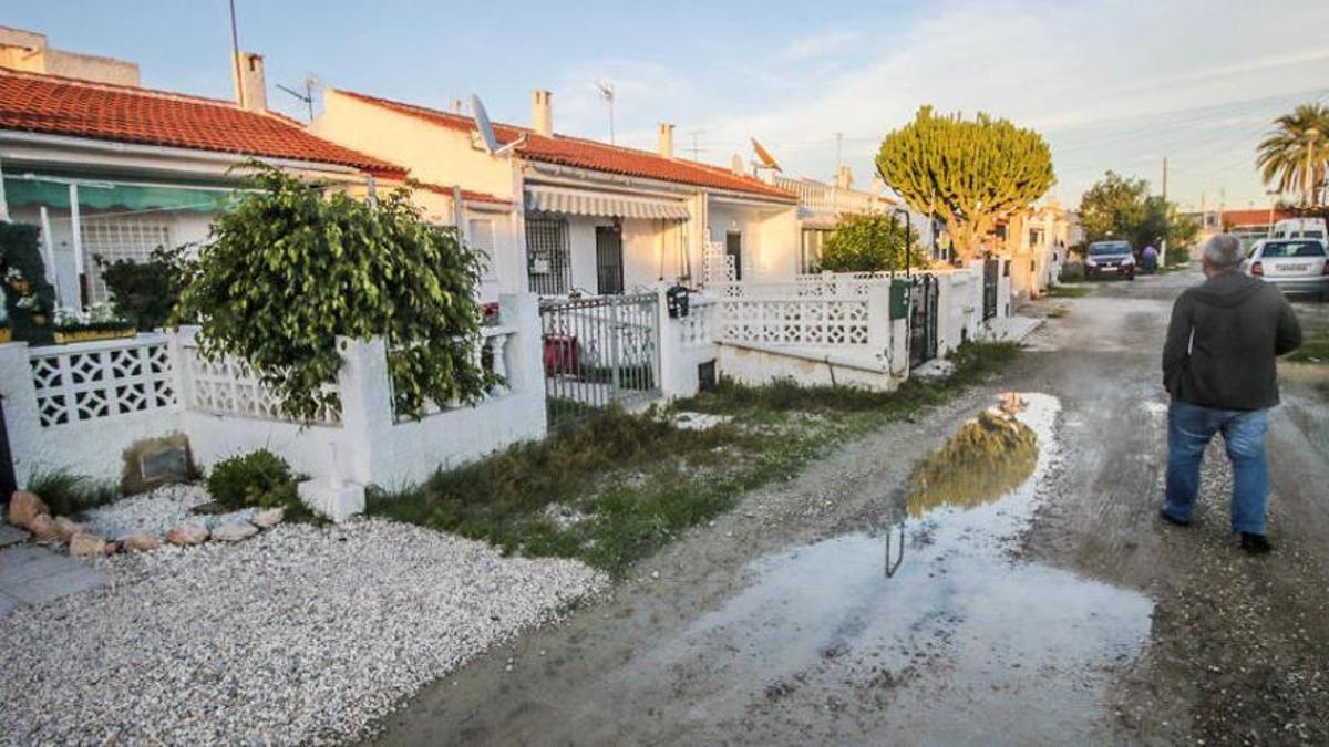 Una de las calles interiores de Las Torretas