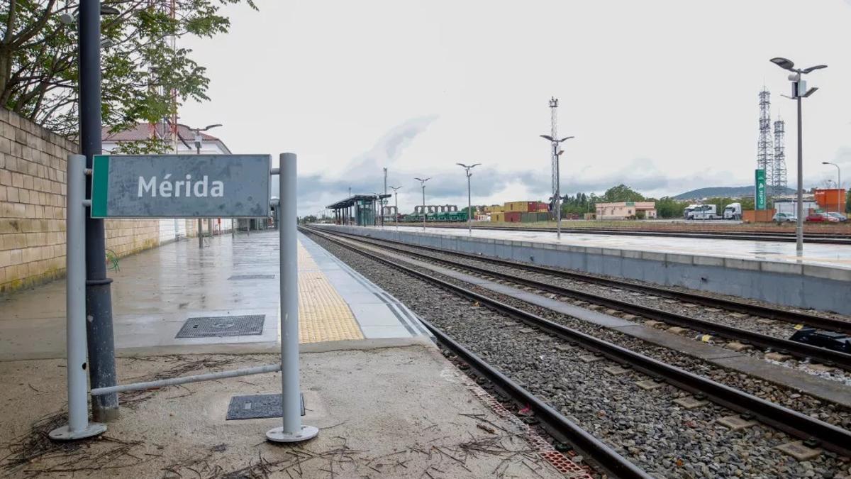 Vías del tren en la estación de Mérida.