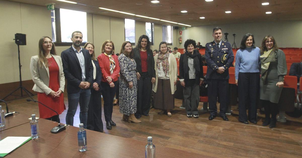 Los participantes en la mesa redonda de la Escuela de Ingeniería Aeronáutica y del Espacio