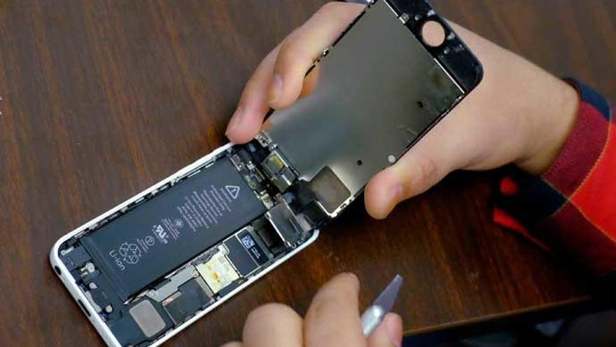 Apple ofrece descuentos para cambiar las baterías de los iPhone ralentizados
