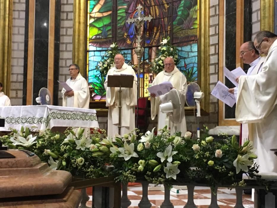 Acto de celebración de sus 50 años de sacerdocio en Picassent.