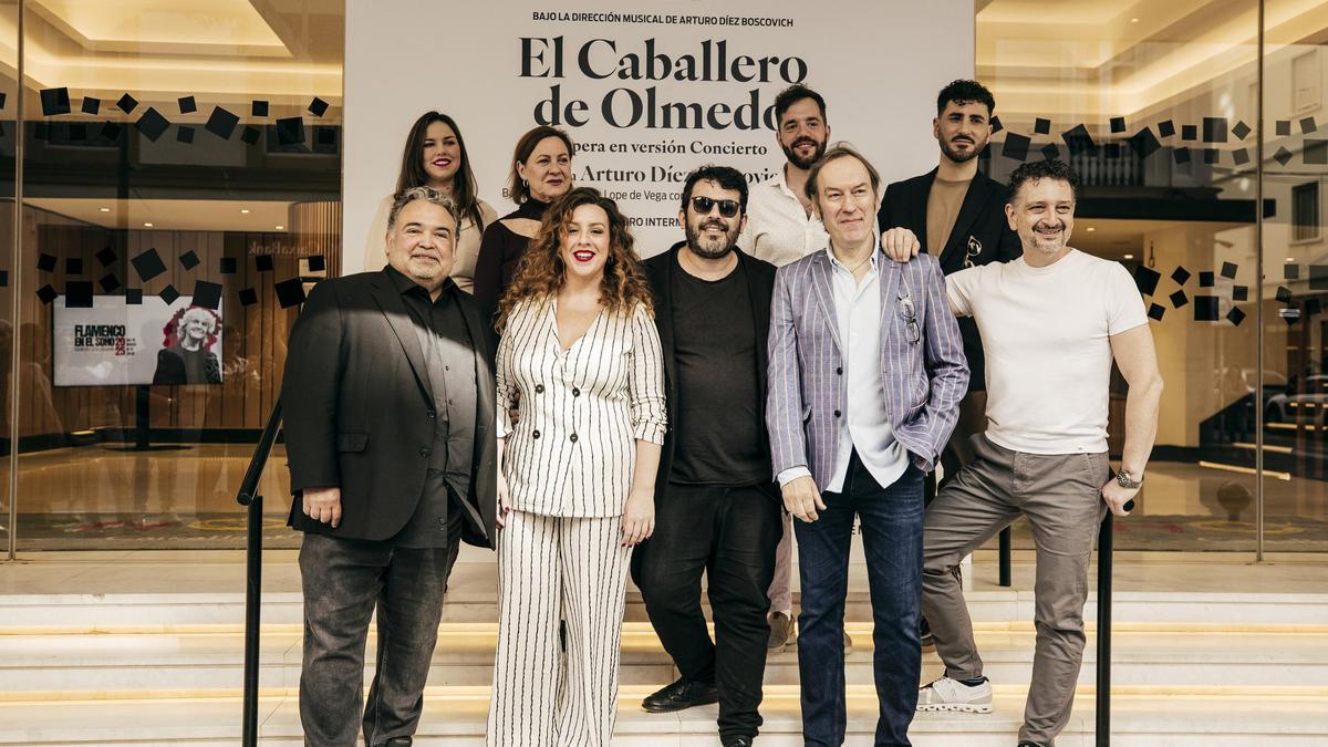 El Teatro del Soho CaixaBank de Málaga acoge por primera vez en su escenario una obra operística con 'El caballero de Olmedo', la primera ópera compuesta por el malagueño Arturo Díez Boscovich, quien también estará al frente de la dirección musical