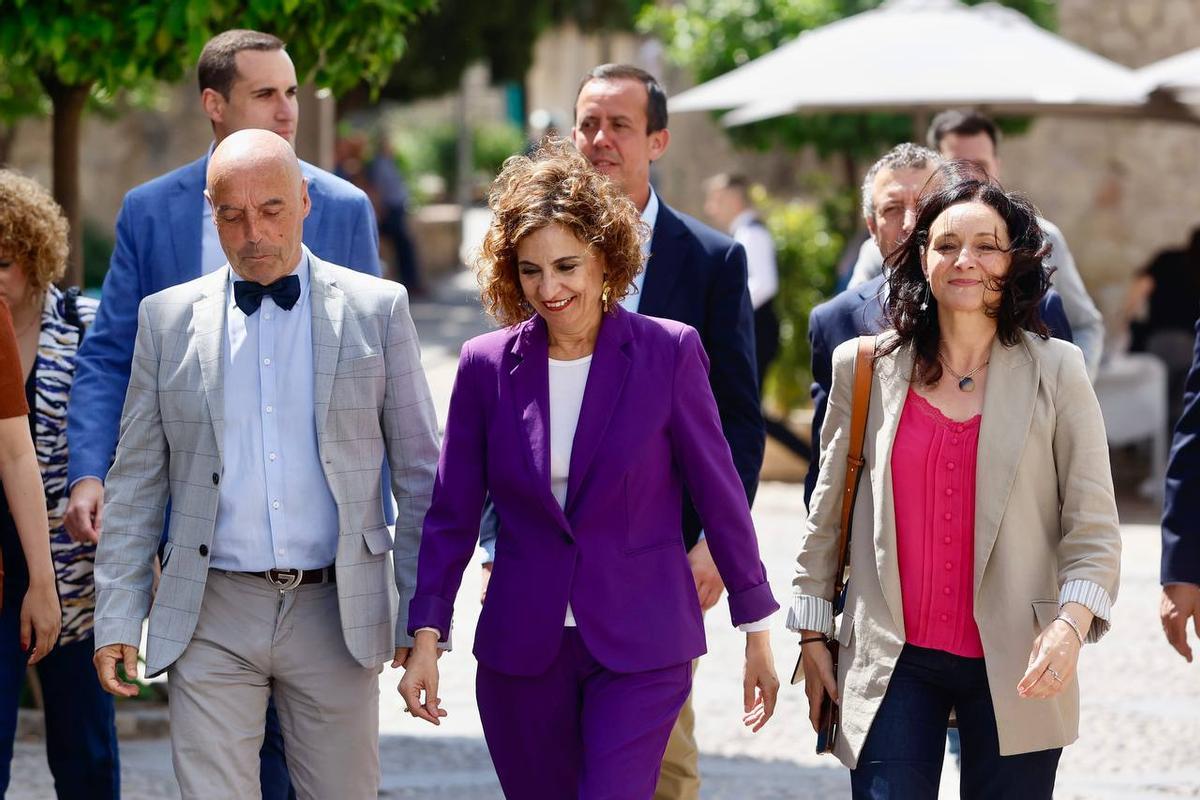 Antonio Hurtado, María Jesús Montero y Rafi Crespín hoy en Córdoba.