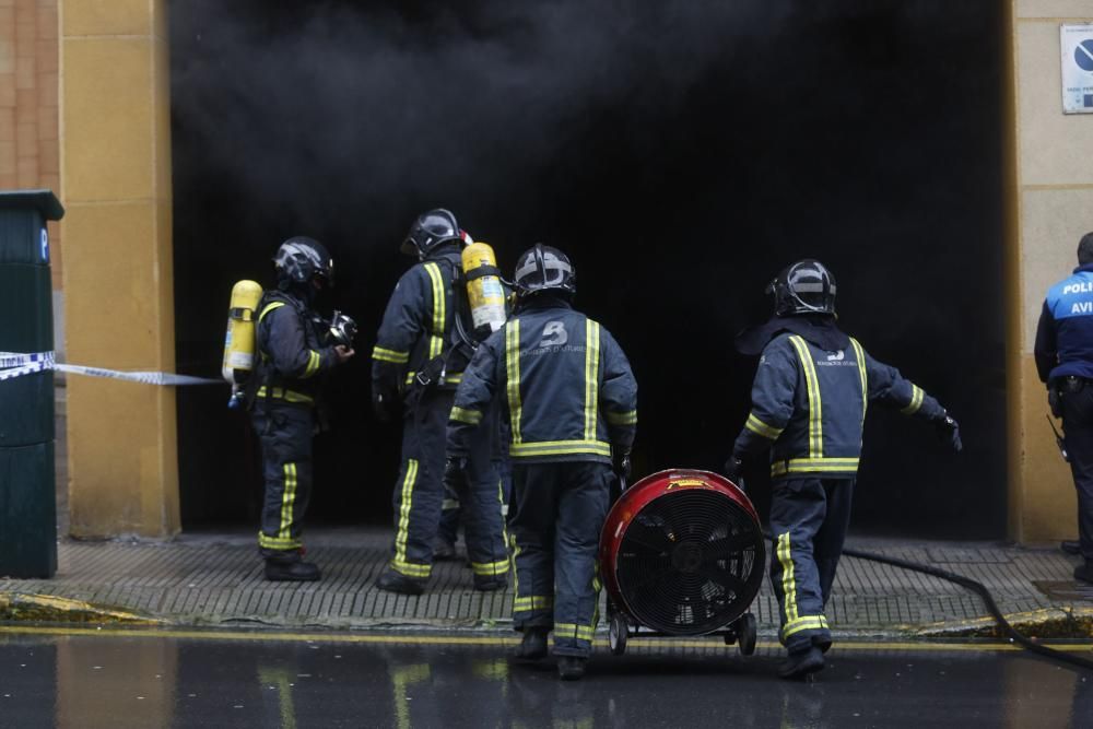 Incendio en un garaje de la calle Doctor Marañón de Avilés