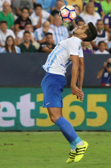 El Málaga no pudo pasar del empate frente al Osasuna en La Rosaleda en el arranque de campeonato.