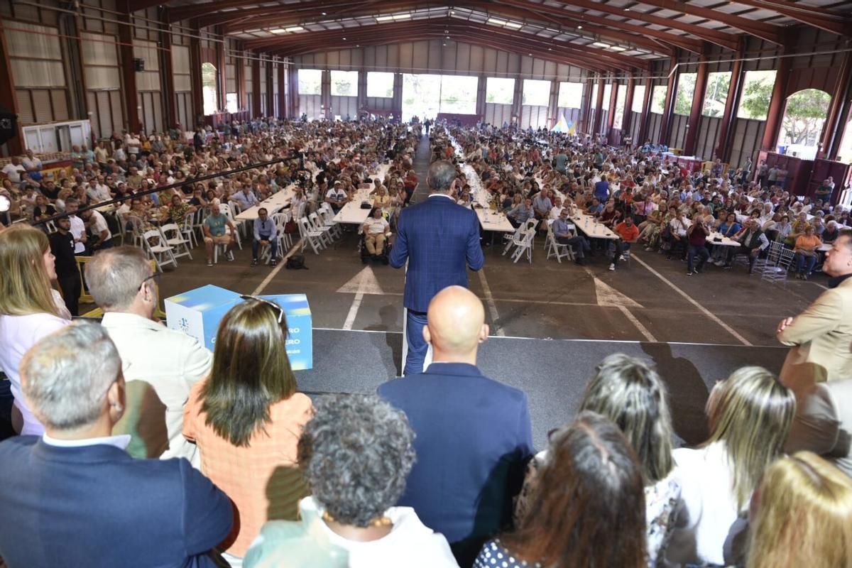 Primero Canarias reúne a 2.000 personas en su primer encuentro de militantes y simpatizantes Primero Canarias reúne a 2.000 personas en su primer encuentro de militantes y simpatizantes