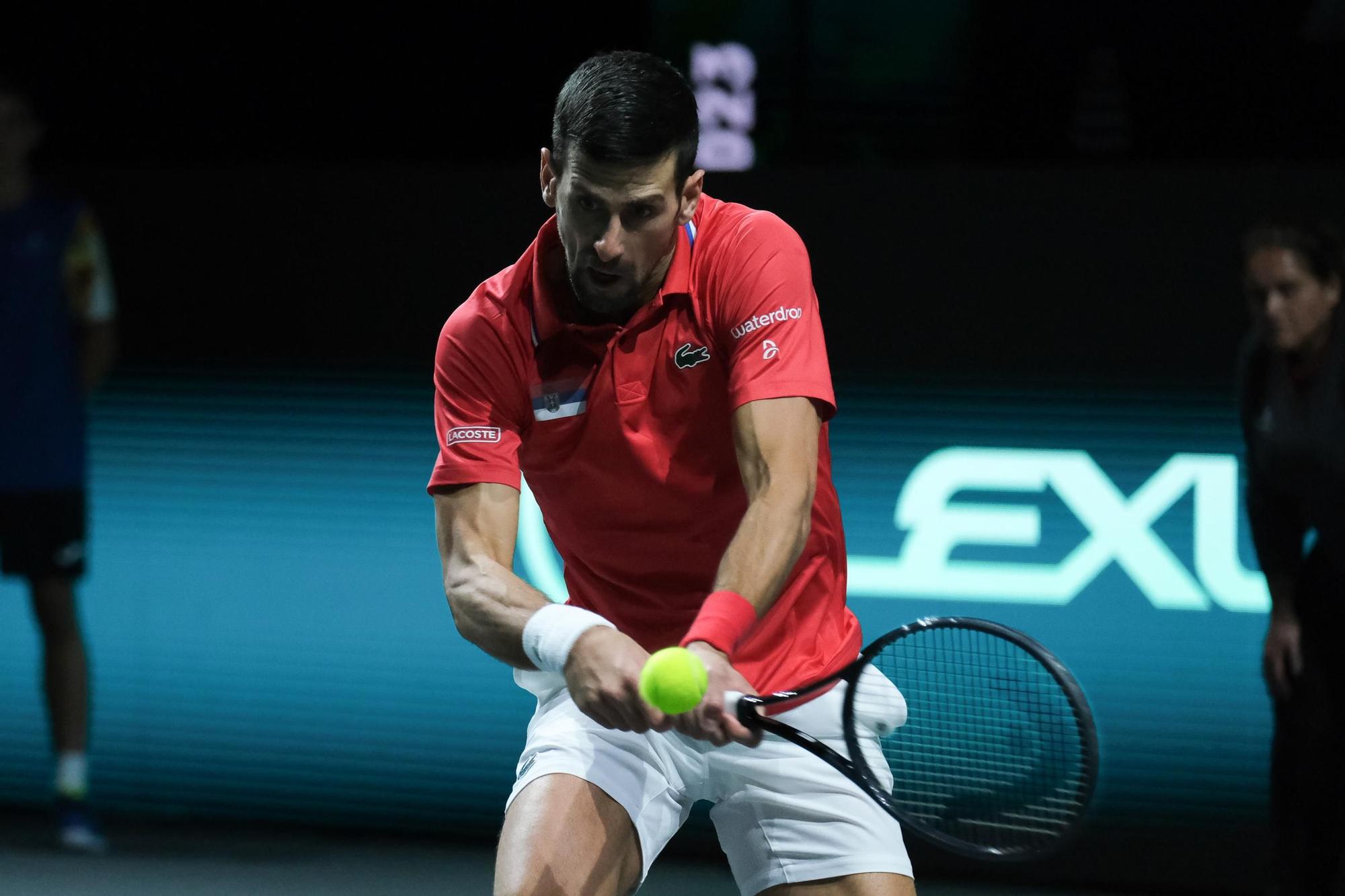 El partido de Sinner y Djokovic de la segunda semifinal de la Copa Davis entre Italia y Serbia en el Carpena