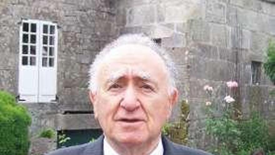 Xesús Alonso Montero.