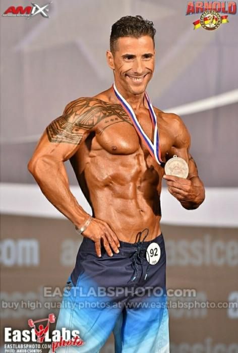 El vigués Jorge Álvarez, medalla de bronce en el Arnold Classic Europe