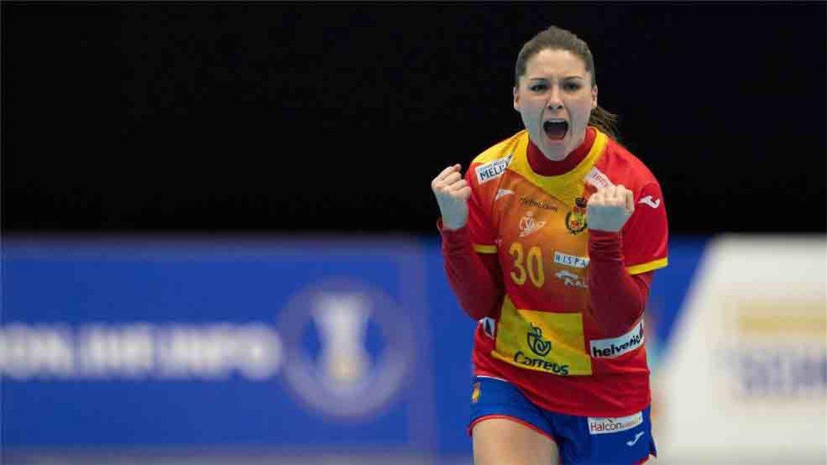Soledad López celebra uno de los goles de la selección femenina