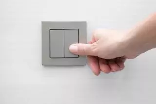 Ocho de cada diez alicantinos creen que la factura eléctrica es difícil de entender