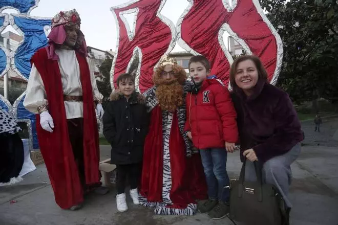 Cabalgata de Reyes 2019 | Sus Majestades visitan Sanxenxo