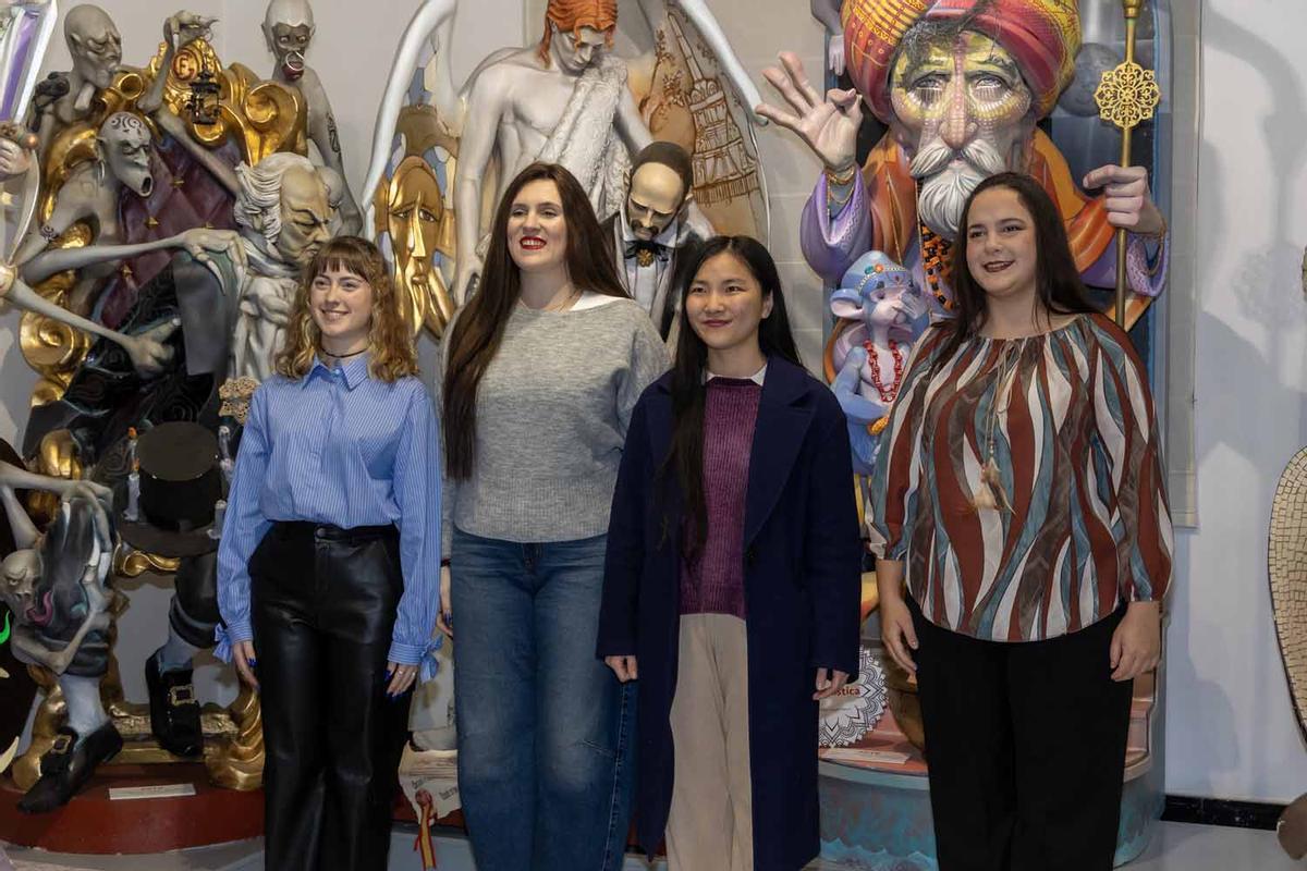 Primer encuentro entre jurado y candidatas adultas a Bellea del Foc 2026