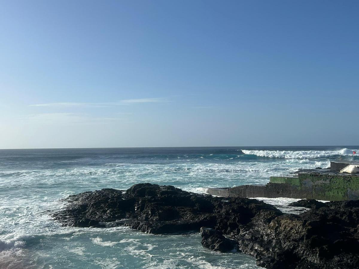 Oleaje en Punta del Hidalgo