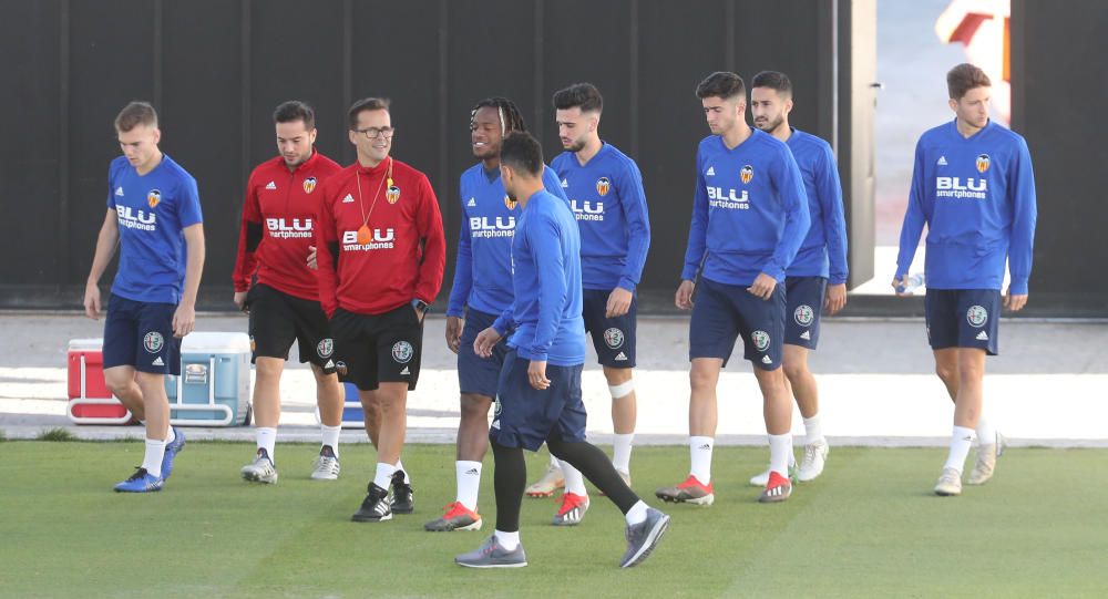 El Valencia entrena en domingo tras empatar ante e