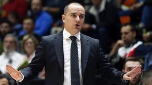 zentauroepp41942027 gra352  valencia  03 12 2016   el entrenbador del bilbao bas180207150009