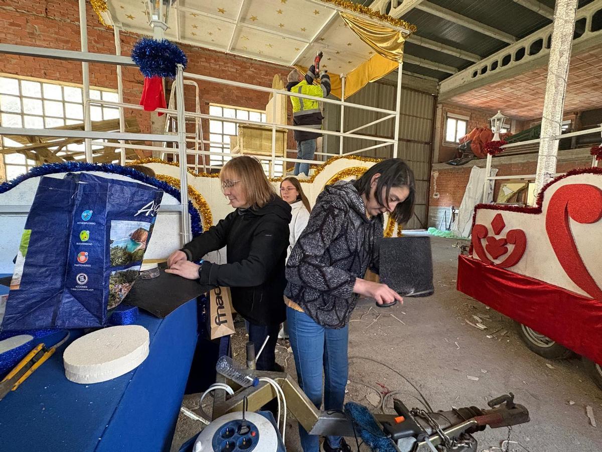 En primer término, Marisa Fernández y Susana Marcos. Detrás, Leyre Tejón y José Manuel Tejón.