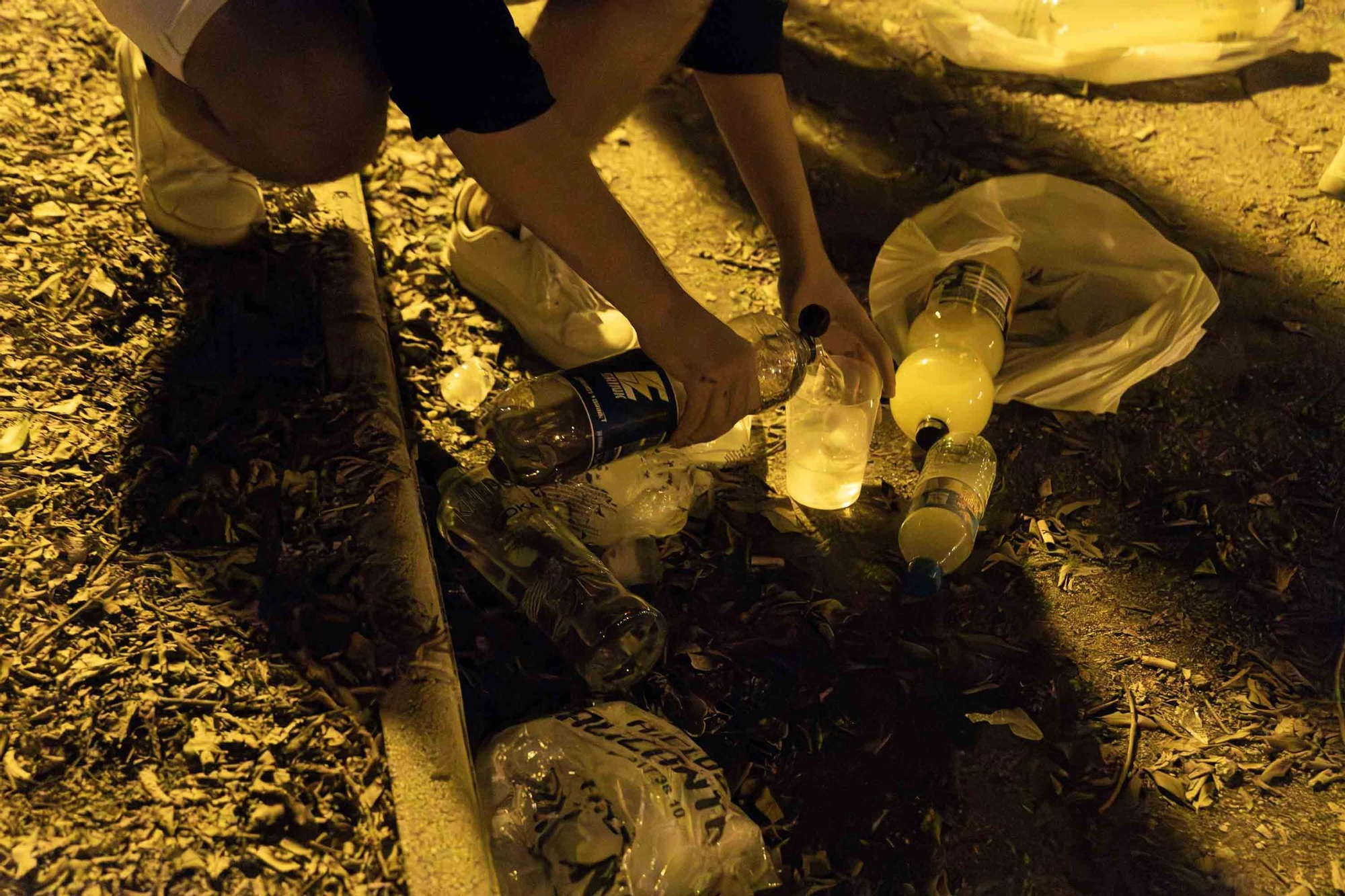 Los martes de ellas’ en la playa de San Juan: la nueva excusa para el botellón