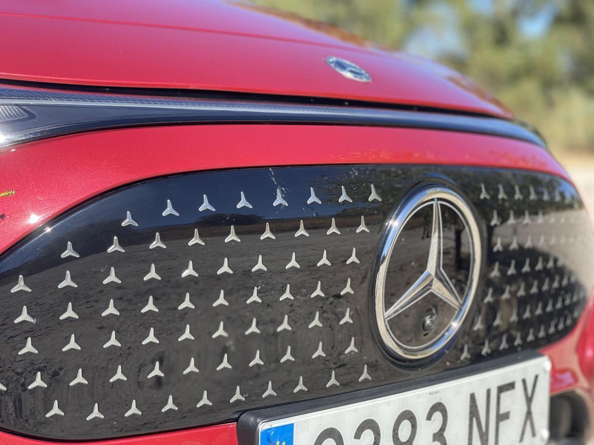 El lanzamiento arranca con dos variantes 100 % eléctricas: el CLA 250+ EQ y el CLA 350 4MATIC EQ