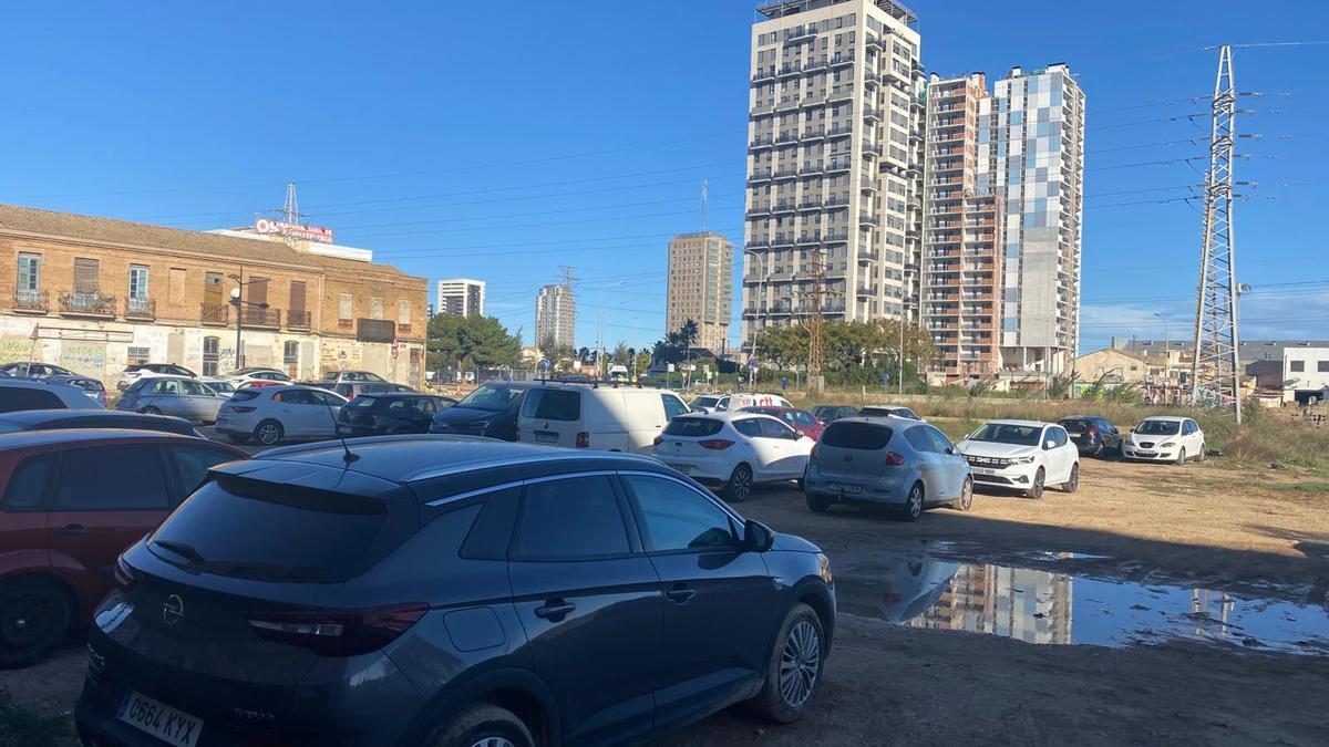 Solar junto a la calle San Jorge de Alfafar en el entorno de Sociópolis.