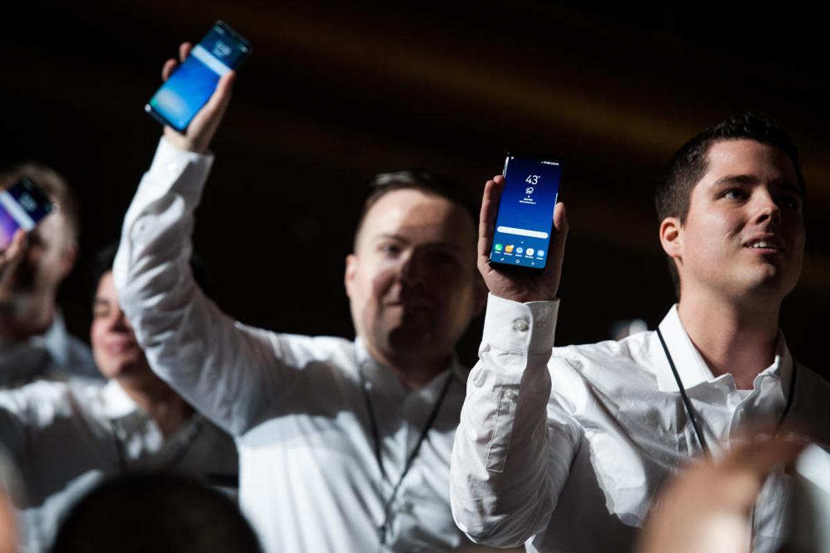 SAMSUNG UNPACKED