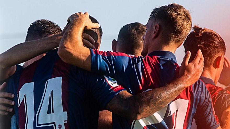 celebración gol del Levante