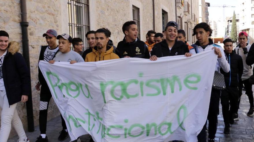 Els joves protesten per la seva situació.