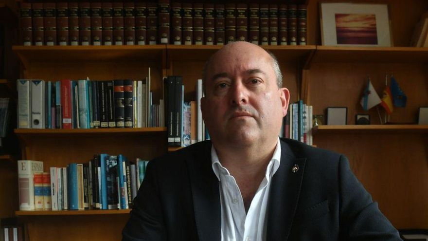 El presidente de los aparejadores, Carlos Mato. | | CARLOS PARDELLAS