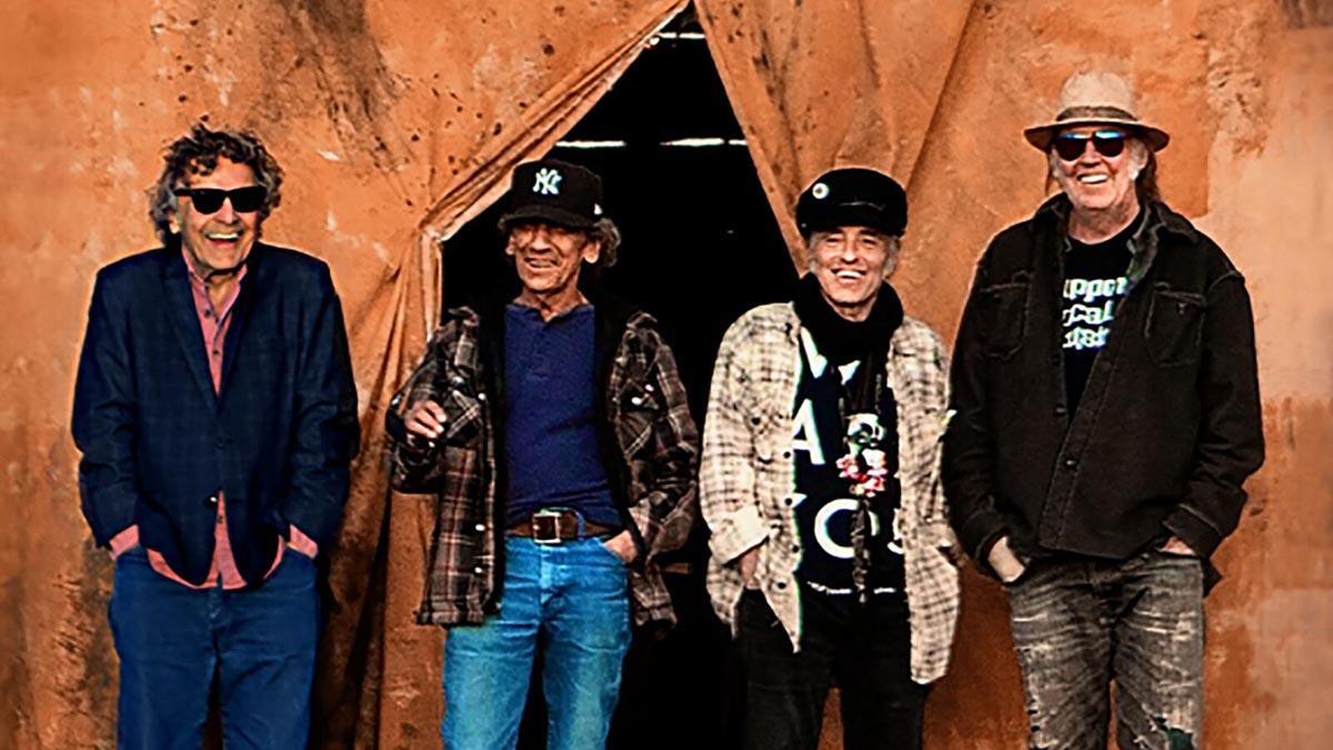 Neil Young retira la seva música de Spotify per desinformar sobre les vacunes Neil Young retira la seva música de Spotify per desinformar sobre les vacunes