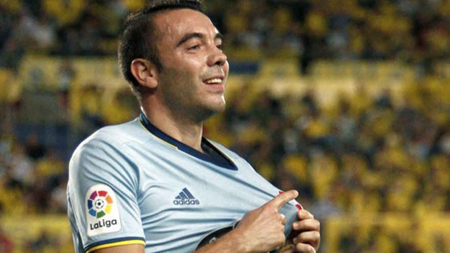 Iago Aspas celebra uno de sus dos goles // EFE