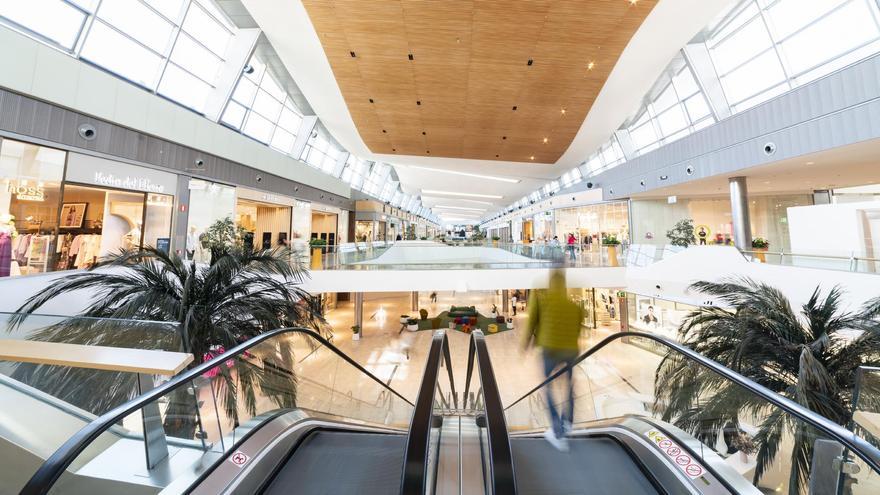 Galería del centro comercial Puerto Venecia.