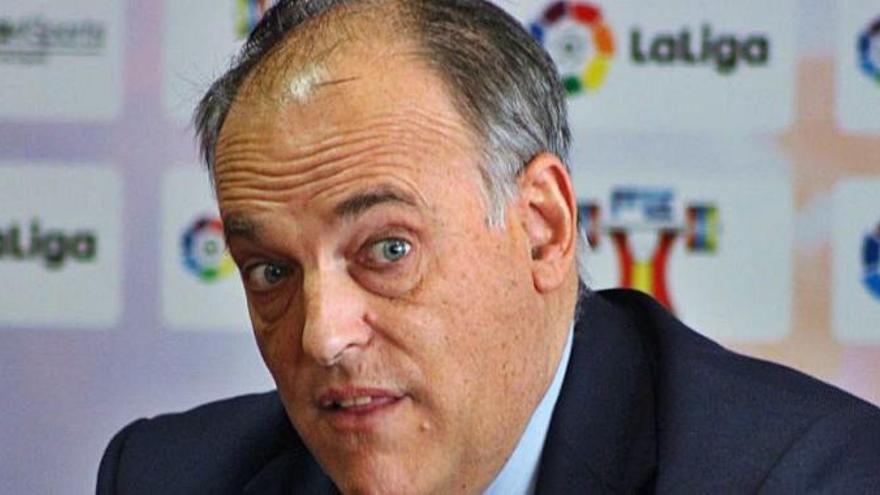 El presidente de LaLiga de fútbol durante una conferencia de prensa en Ciudad de México.