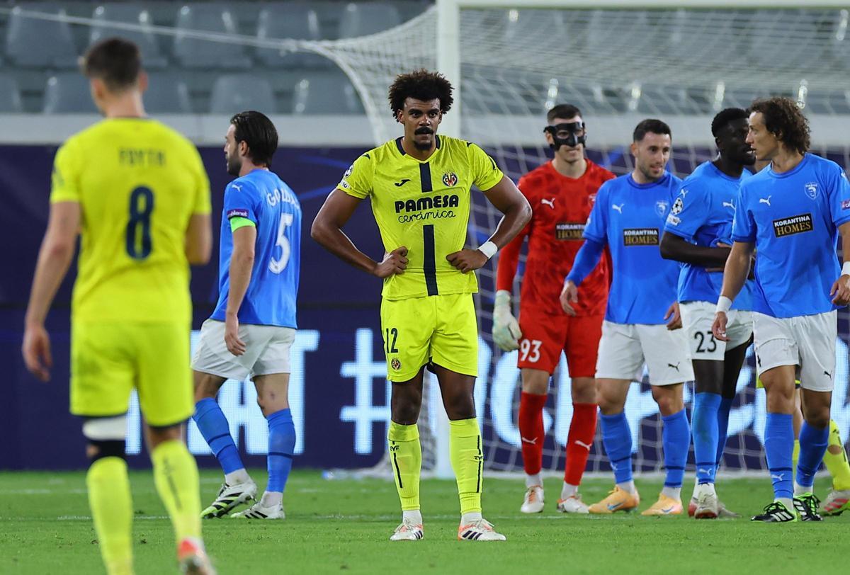 El semblante de Renato Veiga tras la derrota del Villarreal ante el Pafos es el fiel reflejo de la decepción amarilla.