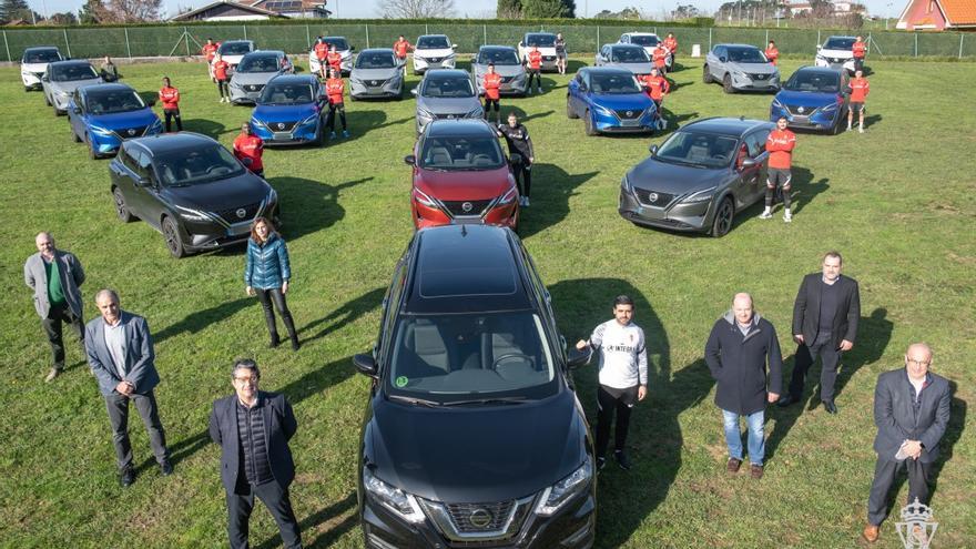 Nissan hace entrega de los coches a la plantilla del Sporting