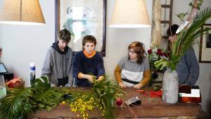 Generaciones de la floristería Carlota Segalà