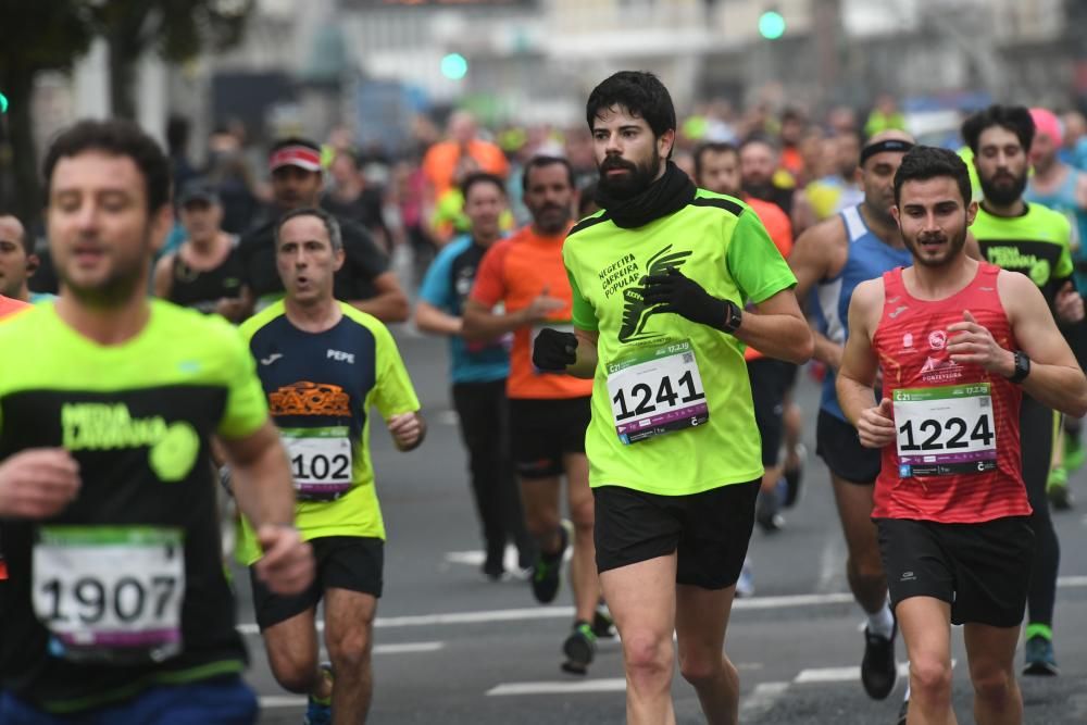 Búscate en la galería del medio maratón Coruña21