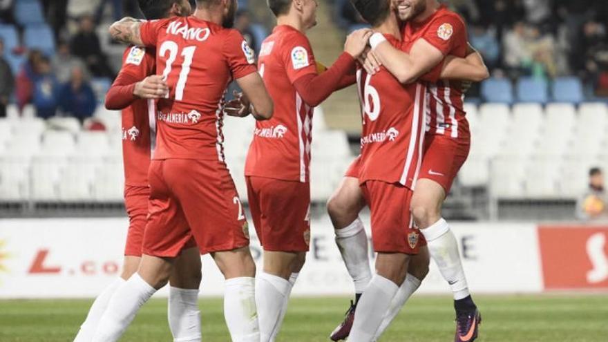 Los jugadores del Almería celebran un gol en los Juegos del Mediterráneo ante el Elche.