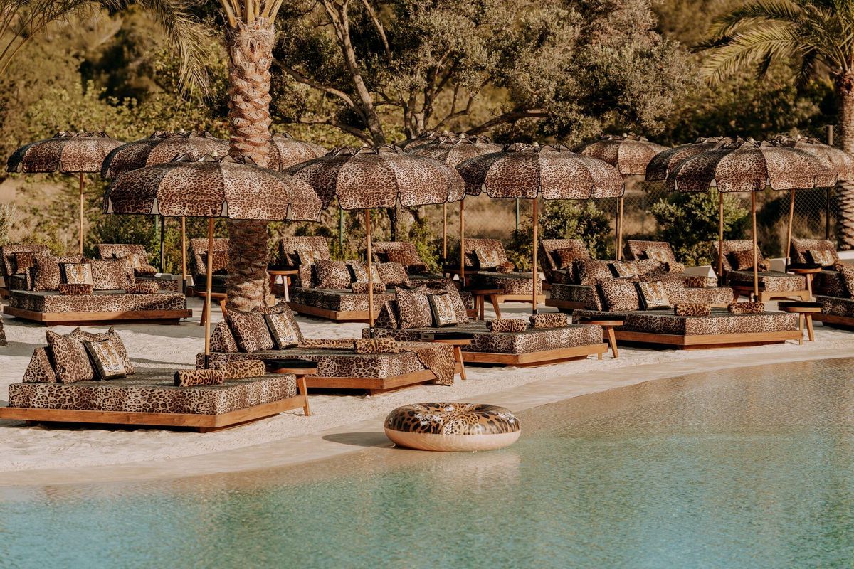 CLAP HOUSE es el nuevo destino de moda en Ibiza.