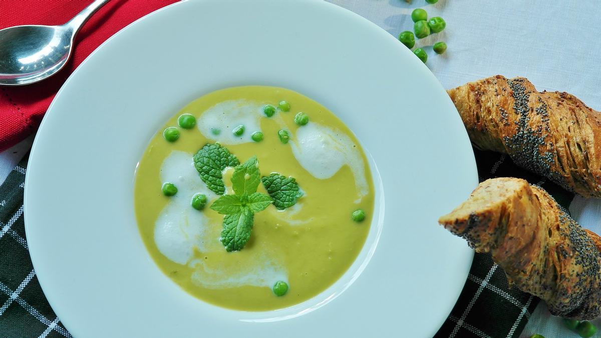 Este puré de lechuga es muy ligero para cenar.