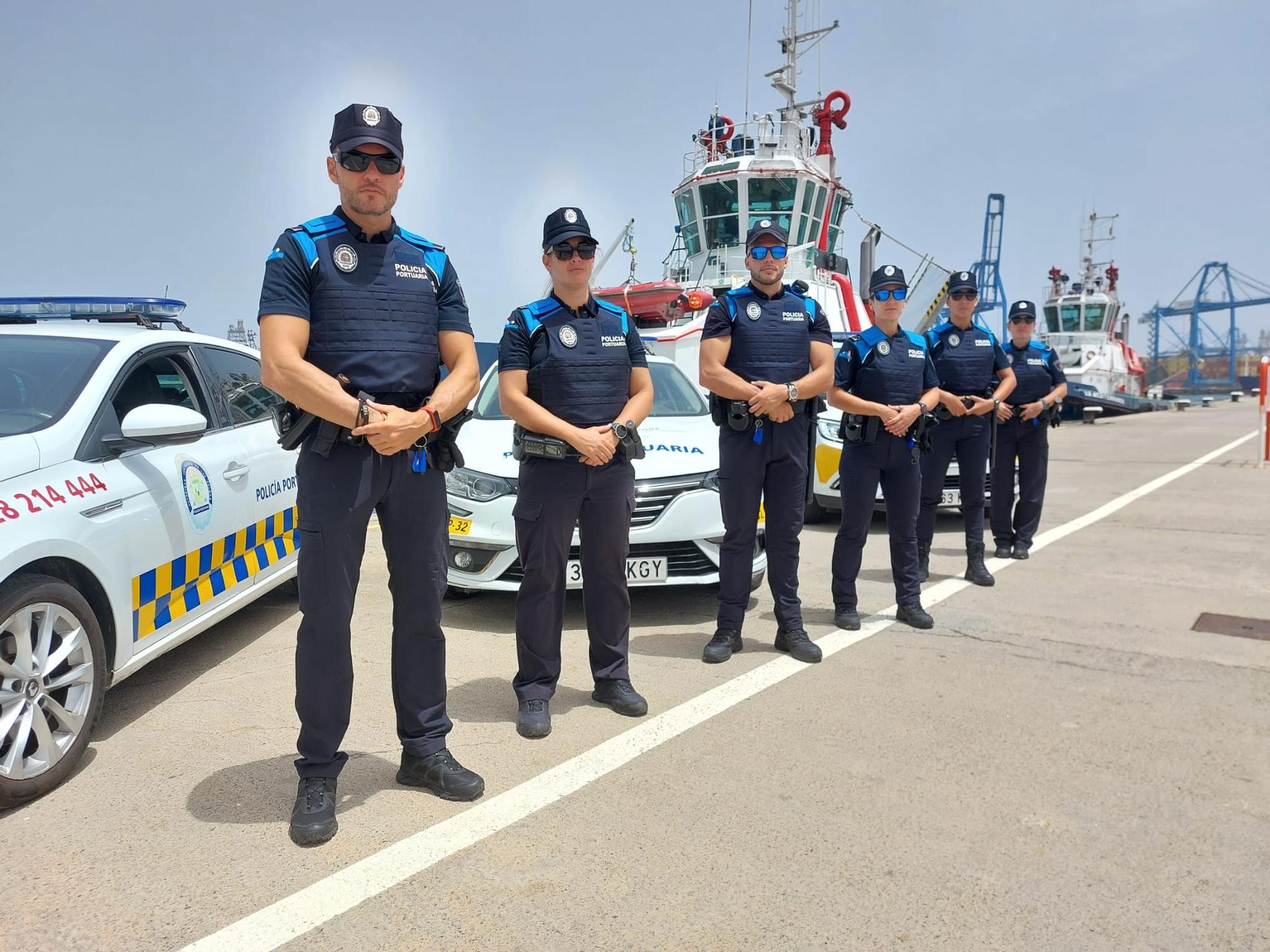 Puertos de Las Palmas incorpora 142 nuevos chalecos antibalas para la  Policía Portuaria