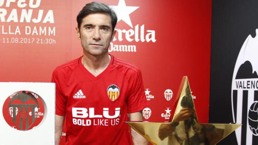 Marcelino: &quot;Tienen que venir mínimo cuatro fichajes&quot;